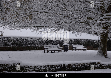 Verschneite Sitze Stockfoto