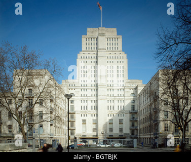 SENAT-HAUS-UNIVERSITY OF LONDON, LONDON, VEREINIGTES KÖNIGREICH, CHARLES HOLDEN Stockfoto