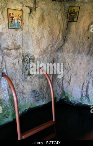 Israel, Jerusalem Berge, das Taufbecken im Kloster des Heiligen Johannes in der Wüste Stockfoto