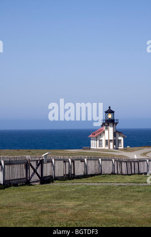 Punkt Cabrillo Leuchtturm an der nördlichen Kalifornien Küste, Mendocino, Kalifornien, USA, Nordamerika Stockfoto