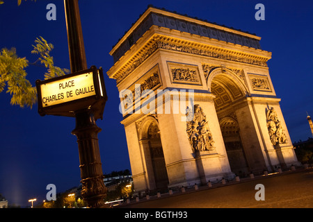 ARC DE TRIOMPHE NACHTS, PARIS Stockfoto