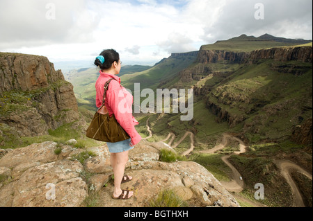 Der Sani Pass, die aus Südafrika, Lesotho, durch die Drakensburg Berge geht. Südafrika - Lesotho Stockfoto