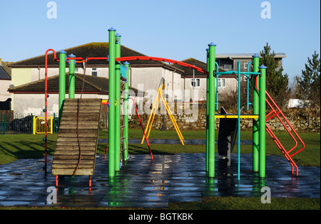 eine leere Klettergerüst in ein Childrens Playpark, Bristol, england Stockfoto