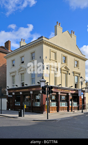 Der Graf von Lonsdale Gastwirtschaft, Ecke Westbourne Grove und Portobello Road, London W11, Vereinigtes Königreich Stockfoto