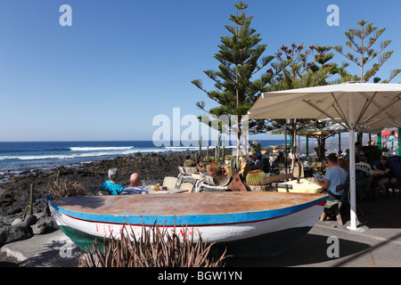 Oceanside Restaurant in El Golfo, Lanzarote, Kanarische Inseln, Spanien, Europa Stockfoto