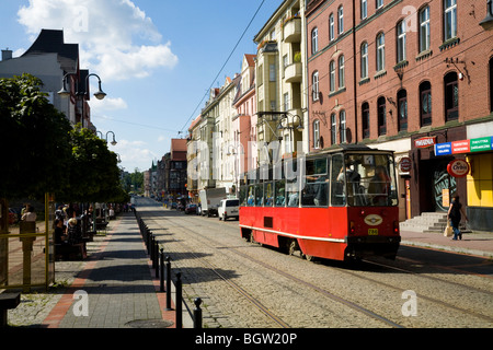 Straßenbahn im Zentrum der Stadt Zabrze, Schlesien. Polen. Stockfoto