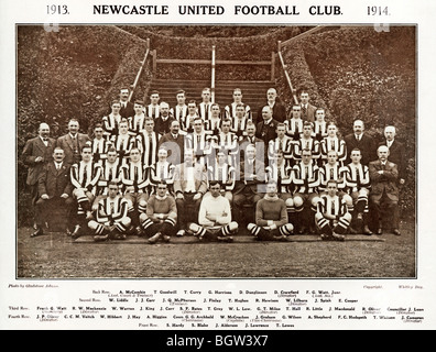 Newcastle United 1913 Mannschaftsfoto des Fußballvereins Tyneside, Elstern, zu Beginn der Saison Stockfoto