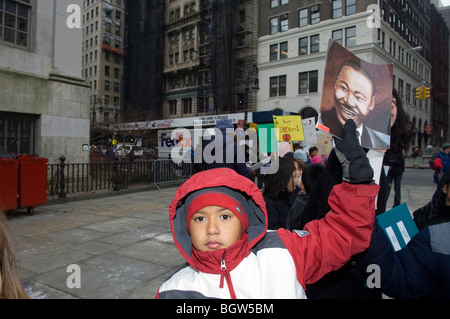Studenten nachzustellen, Martin Luther King Jr. 1963 März auf Washington in Brooklyn in New York Stockfoto
