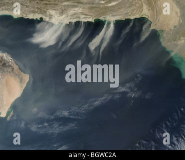 Satellitenansicht fängt Staub über dem arabischen Meer Satelliten: Aqua, courtesy NASA 2009 Stockfoto