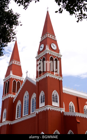 Berühmte Metall Kirche in Grecia Costa Rica nur Metall Kirche Kathedrale auf dem amerikanischen Kontinent made in Rumänien Stockfoto