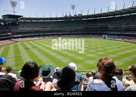 Massen an Melbourne Cricket Ground, Melbourne, Australien, während das Boxing Day Test Match zwischen Australien & Pakistan. 2009 Stockfoto