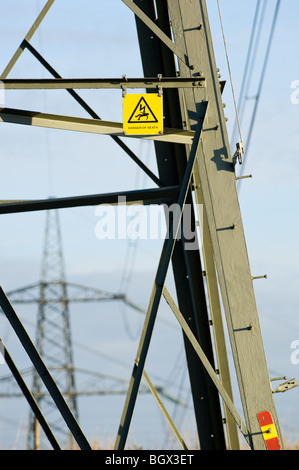 Strom, Gefahr des elektrischen Schlags Warnhinweis. Stockfoto