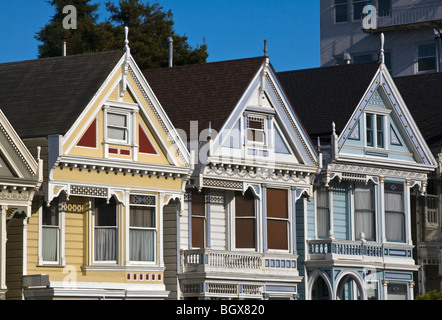 Klassische Ansicht des viktorianischen Häusern vom ALAMO PARK - SAN FRANCISCO, Kalifornien Stockfoto