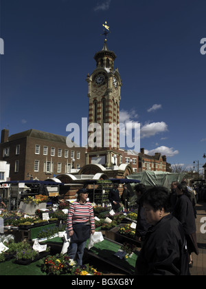 Epsom Blumenmarkt und Clock Tower Epsom Surrey England Stockfoto