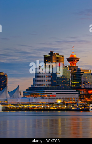 Canada Place und Hochhaus Gebäude in der Stadt von Vancouver, British Columbia, Kanada. Stockfoto