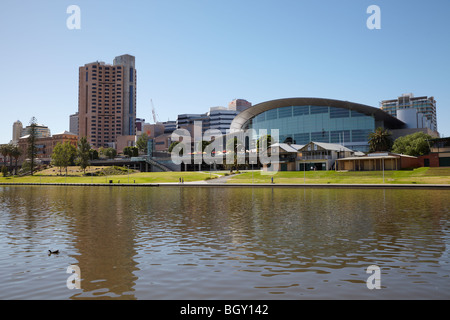 Torrens Lake und dem Convention Centre, Adelaide, SA, Australien Stockfoto