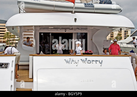 "Why Worry" Luxus-Yacht Liegeplatz im Hafen von Ibiza-Stadt. Stockfoto