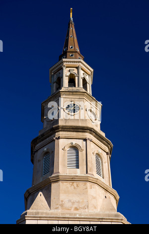 Kirchturm der St. Philip Episcopal Church, Church Street, Charleston, South Carolina, Vereinigte Staaten von Amerika. Stockfoto