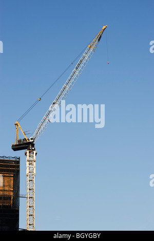 Kran und Gebäude im Bau Stockfoto