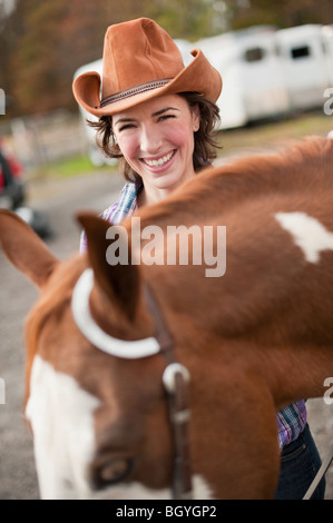 Frau mit Pferd Stockfoto