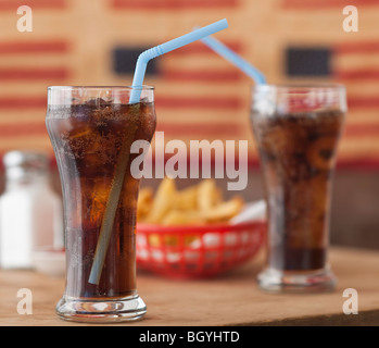 Soda auf Tabelle im diner Stockfoto