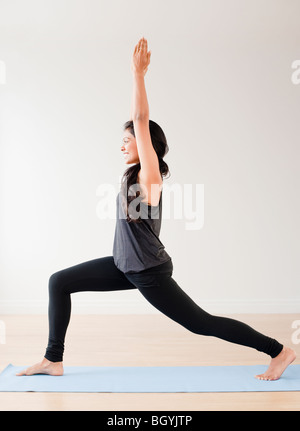 Frau beim yoga Stockfoto