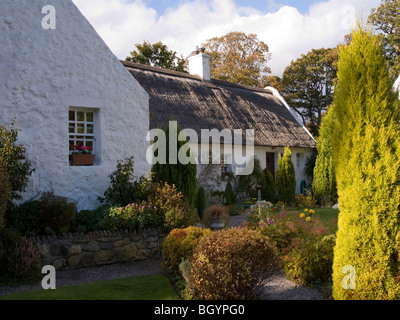 Reetgedeckten Bauernhof auf dem Land an Swanston Dorf ein kleiner Weiler in einer Falte am Hang der Pentland Hills in der Nähe von EDINBURGH Scotlan Stockfoto