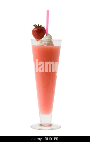 Strawberry Daiquiri mit Garnierung auf weißem Hintergrund Stockfoto