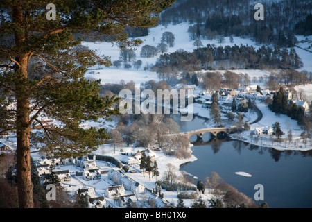 Kenmore Dorf im Winter, Schottland Stockfoto