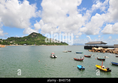 Blake Pier, Stanley Bay und Freizeitboote, gesehen von der Promenade in der Nähe von Murray House, Stanley, Hong Kong, China Stockfoto