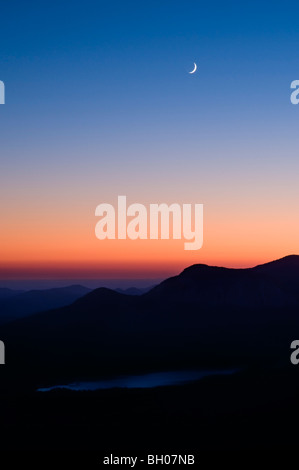 Abenddämmerung Himmel und Mond von Caesars Kopf Stockfoto