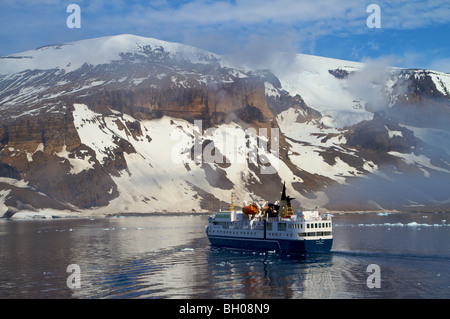 Ocean Nova, ein Expeditionsschiff in der Antarktis. Stockfoto