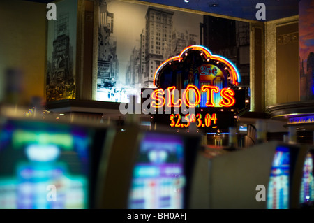 Spielautomaten im New York New York Casino in Las Vegas. Stockfoto