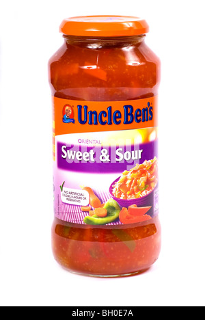 Ein Ausschnitt des Bildes der Familie Größe, Uncle Bens Sweet und Sour Cook In Sauce Stockfoto