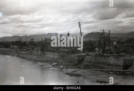 Szene aus Hiroshima, Japan in Trümmern, kurz nachdem die Atombombe abgeworfen wurde Stockfoto