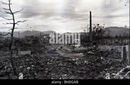 Szene aus Hiroshima, Japan in Trümmern, kurz nachdem die Atombombe abgeworfen wurde Stockfoto