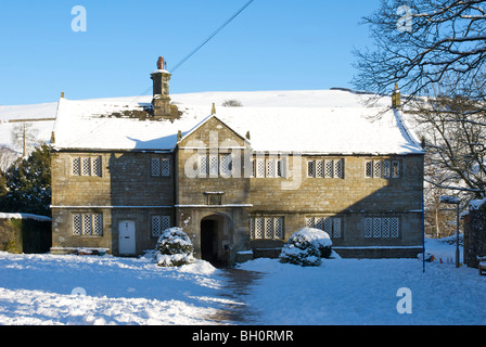 Das alte Gymnasium in das Dorf Burnsall, Wharfedale, Yorkshire Dales National Park, England UK Stockfoto