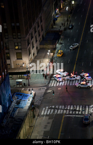 Polizei am Unfallort, 34th St und Madison Ave, New York Stockfoto