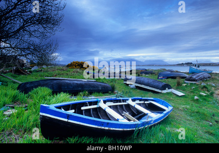 Boote in Hunde Bay, Europa, Connemara, Co. Galway, Irland, Europa Stockfoto