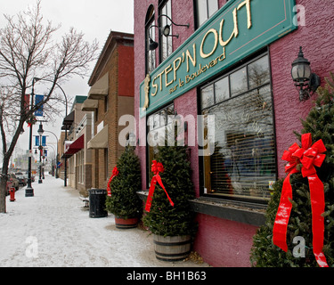 Geschäfte mit Französisch Zeichen, Saint Boniface Sektor, Winnipeg Manitoba Kanada Stockfoto