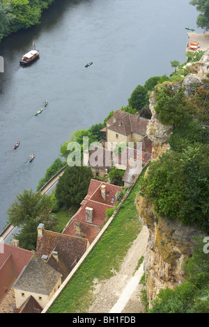 Blick von der Burg auf der Dordogne, der Jakobsweg, Jakobsweg, Chemins de Saint-Jacques, über Lemovicen Stockfoto