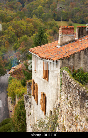 Haus in St-Bertrand de Comminges, Herbst, The Way of St. James, Chemins de Saint-Jacques, Chemin du Piémont Pyrénéen, Abt. Hau Stockfoto