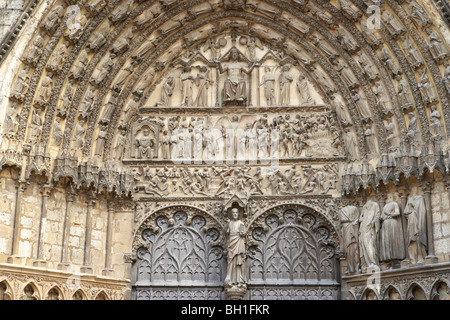 St.-Stephans Kathedrale von Bourges, Kathedrale von Bourges, Westfassade, The Way of St. James, Chemins de Saint-Jacques, über Lemovi Stockfoto