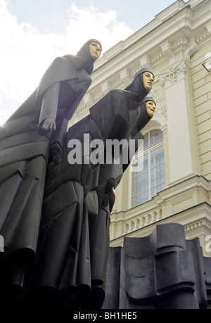 Skulptur des Festes der drei Musiker, National Theater, Vilnius, Litauen Stockfoto