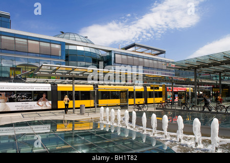 Gebäude am Wiener Platz, Dresden, Sachsen, Deutschland Stockfoto