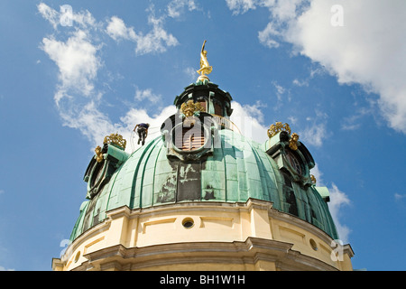 Industriekletterer arbeiten auf Kuppel des Schloss Charlottenburg, Berlin, Deutschland Stockfoto