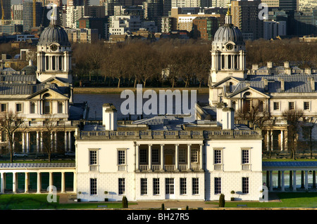 Blick vom Royal Observatory bis auf die Königin Haus und Old Royal Naval College in Greenwich. Stockfoto