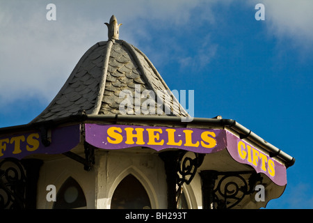 Ein Kiosk am Brighton Palace Pier, Sussex Stockfoto