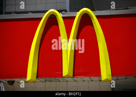 McDonald's ist der weltweit größte Kette von Hamburger Fastfood-restaurants Stockfoto