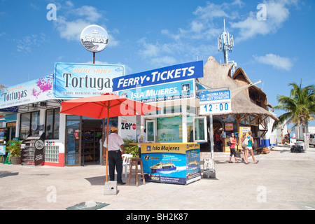 Ticket-Verkauf von Fahrkarten für die Fähre zur Isla Mujeres, Mexiko-Stand in Cancun. Stockfoto